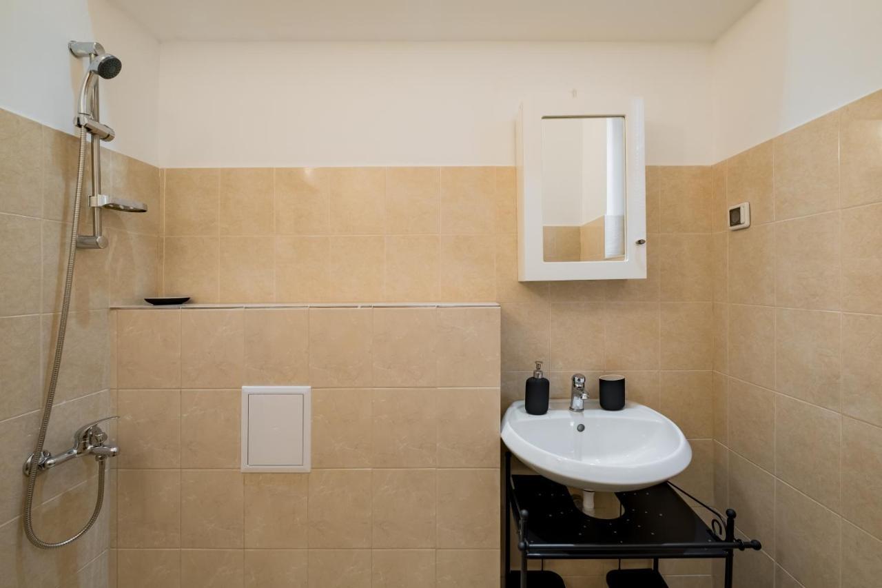 Spacious 3 Bedroom Home In Sofia'S Top Center المظهر الخارجي الصورة